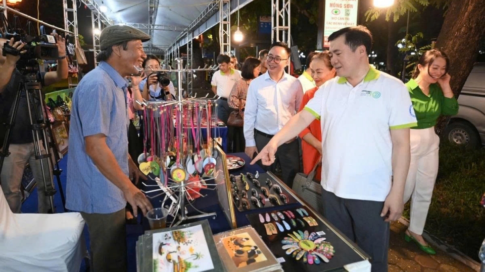 Hanoi exhibition promotes sustainable production and consumption trend